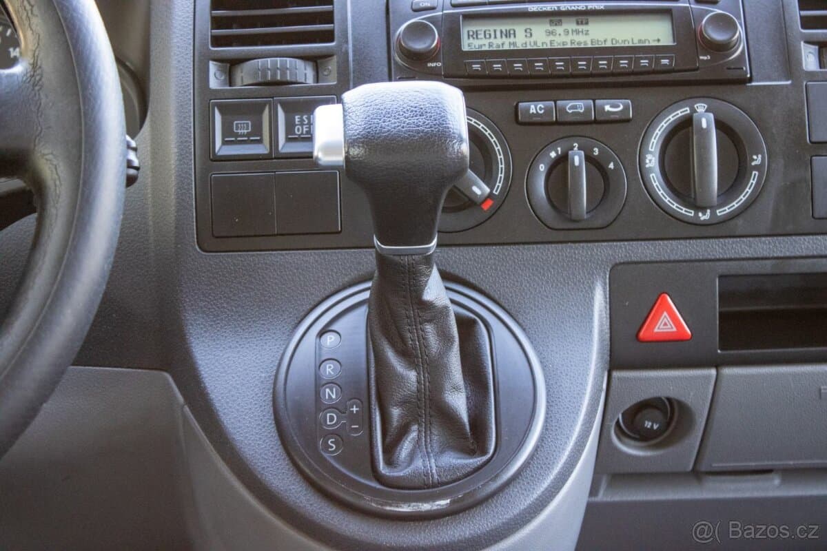 2008 Volkswagen CARAVELLE - 16
