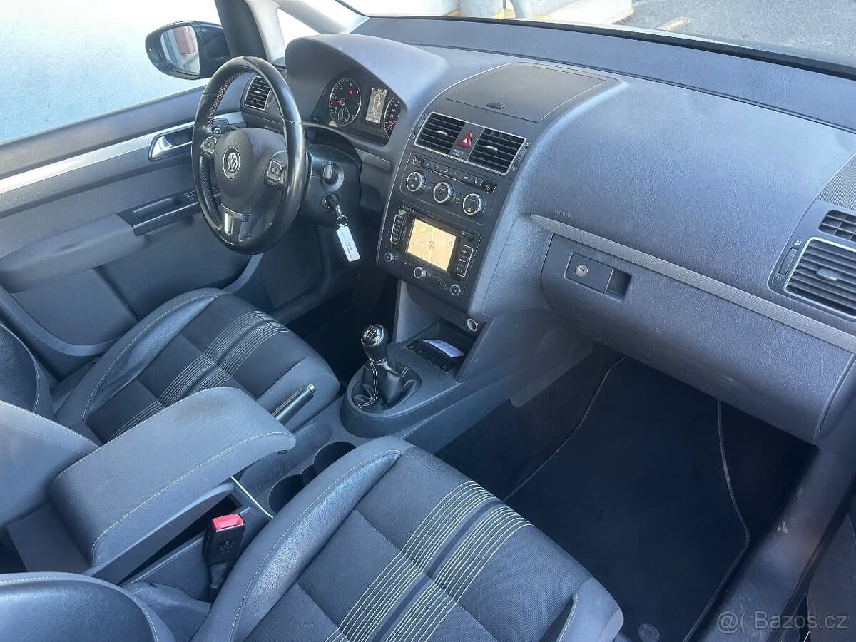 2012 Volkswagen TOURAN - 16