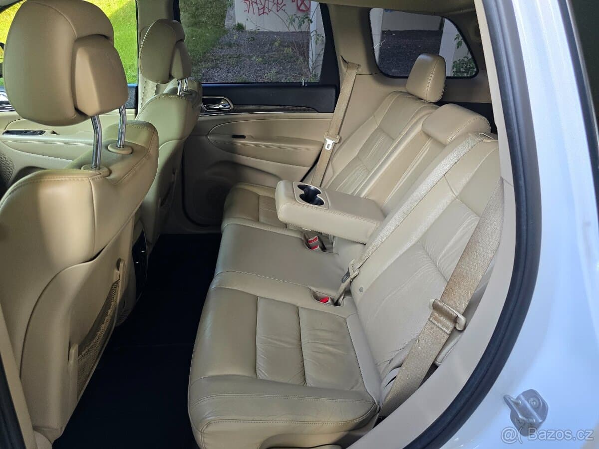 2014 Jeep CHEROKEE - 16