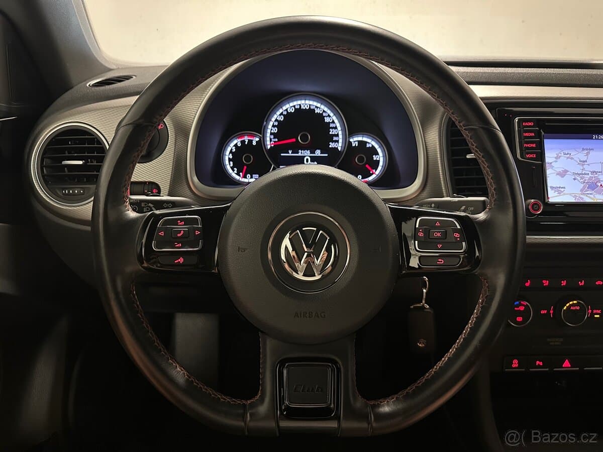 2017 Volkswagen BEETLE - 16