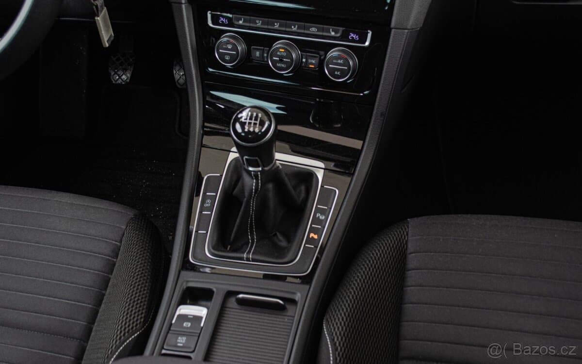 2014 Volkswagen GOLF - 16