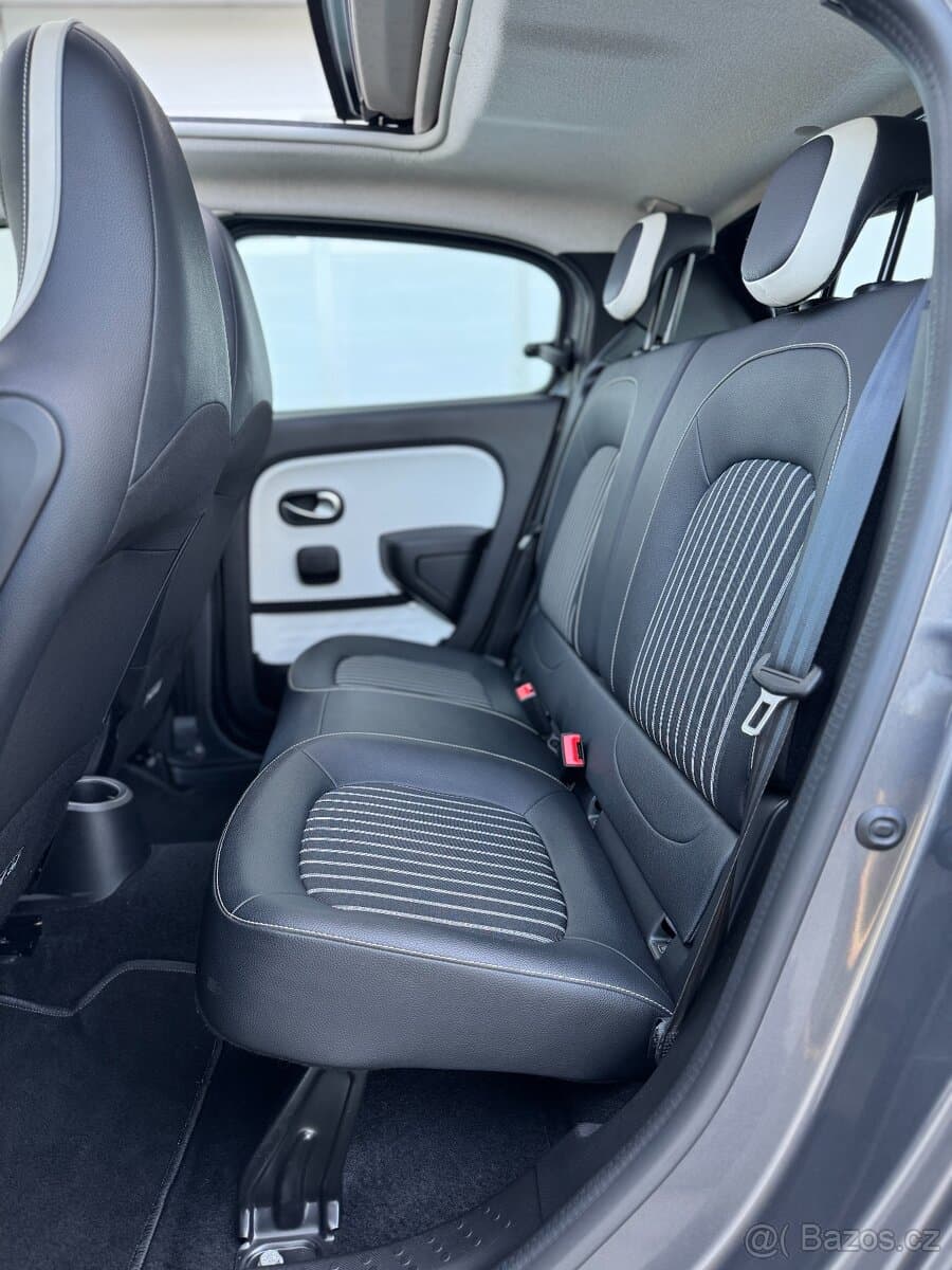 2021 Renault TWINGO - 16