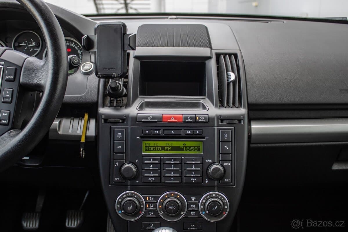 2011 Land Rover FREELANDER - 16
