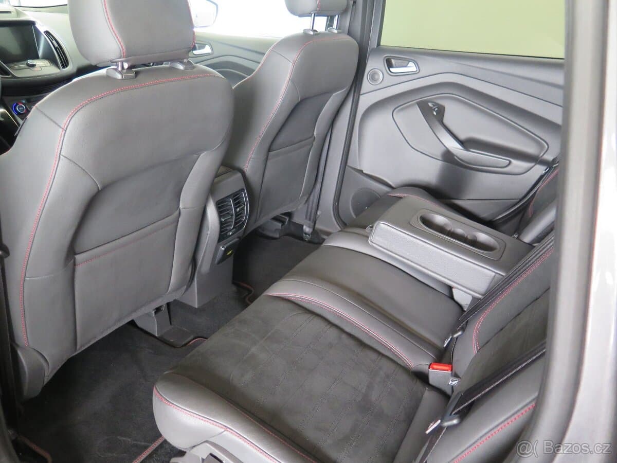 2018 Ford KUGA - 16