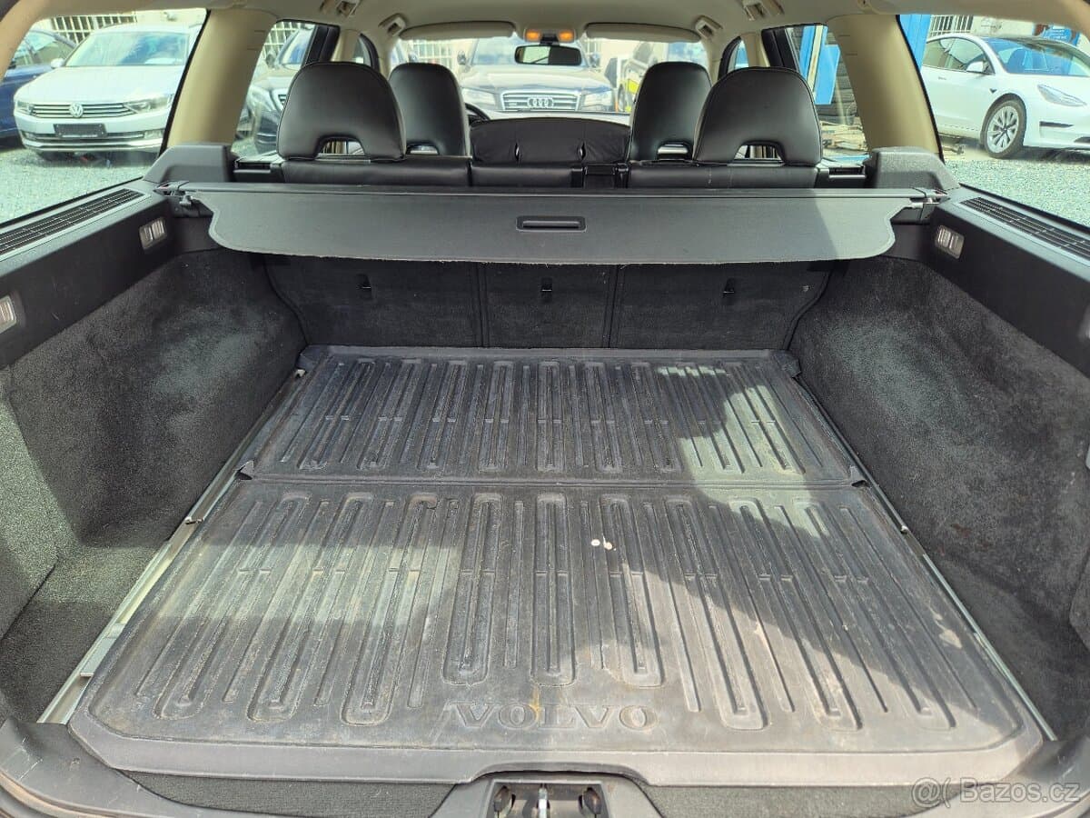 2008 Volvo V70 - 16