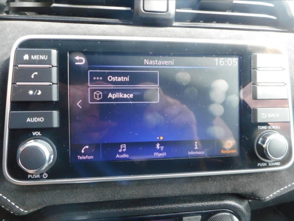 2019 Nissan MICRA - 16