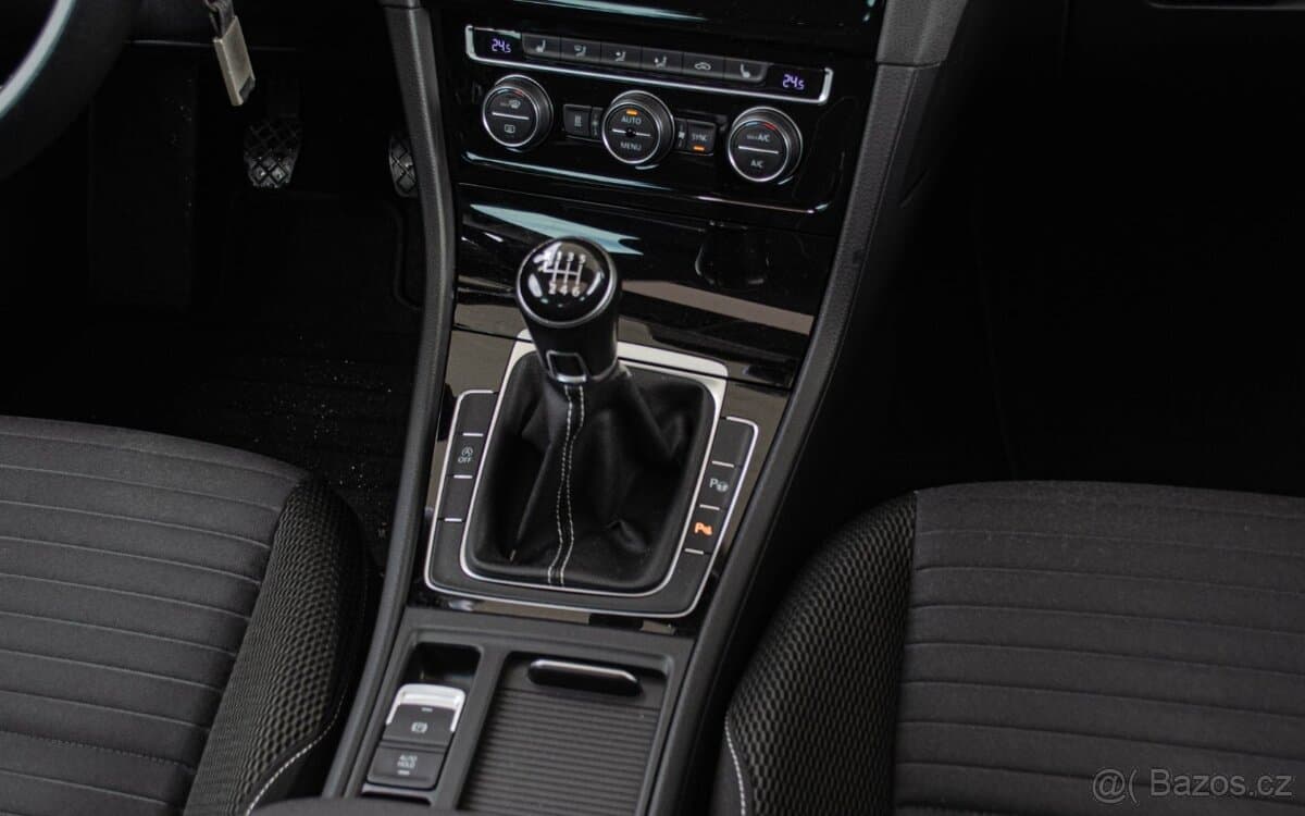 2014 Volkswagen GOLF - 16