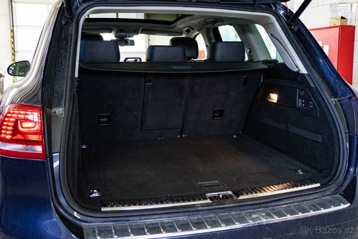 2014 Volkswagen TOUAREG - 16