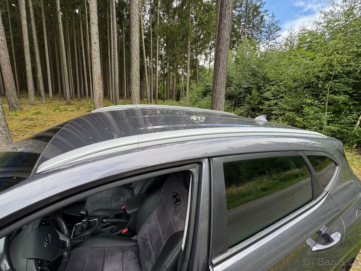 Hyundai TUCSON - 16
