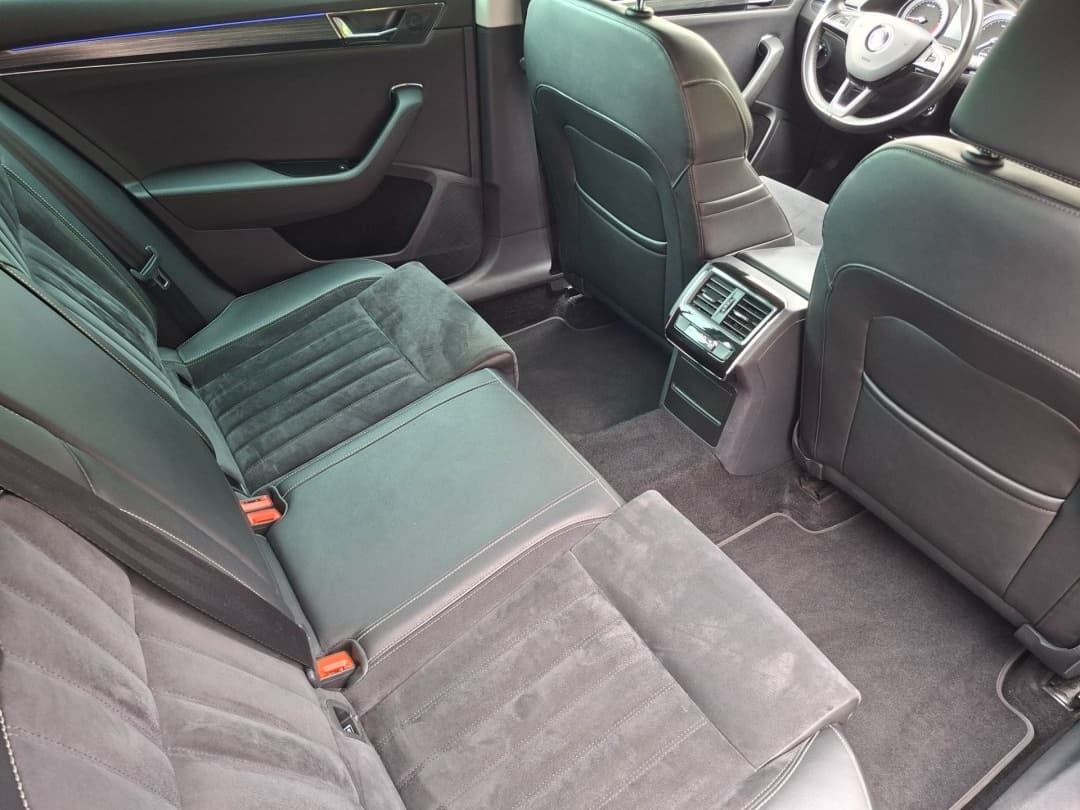 2019 Škoda SUPERB - 16