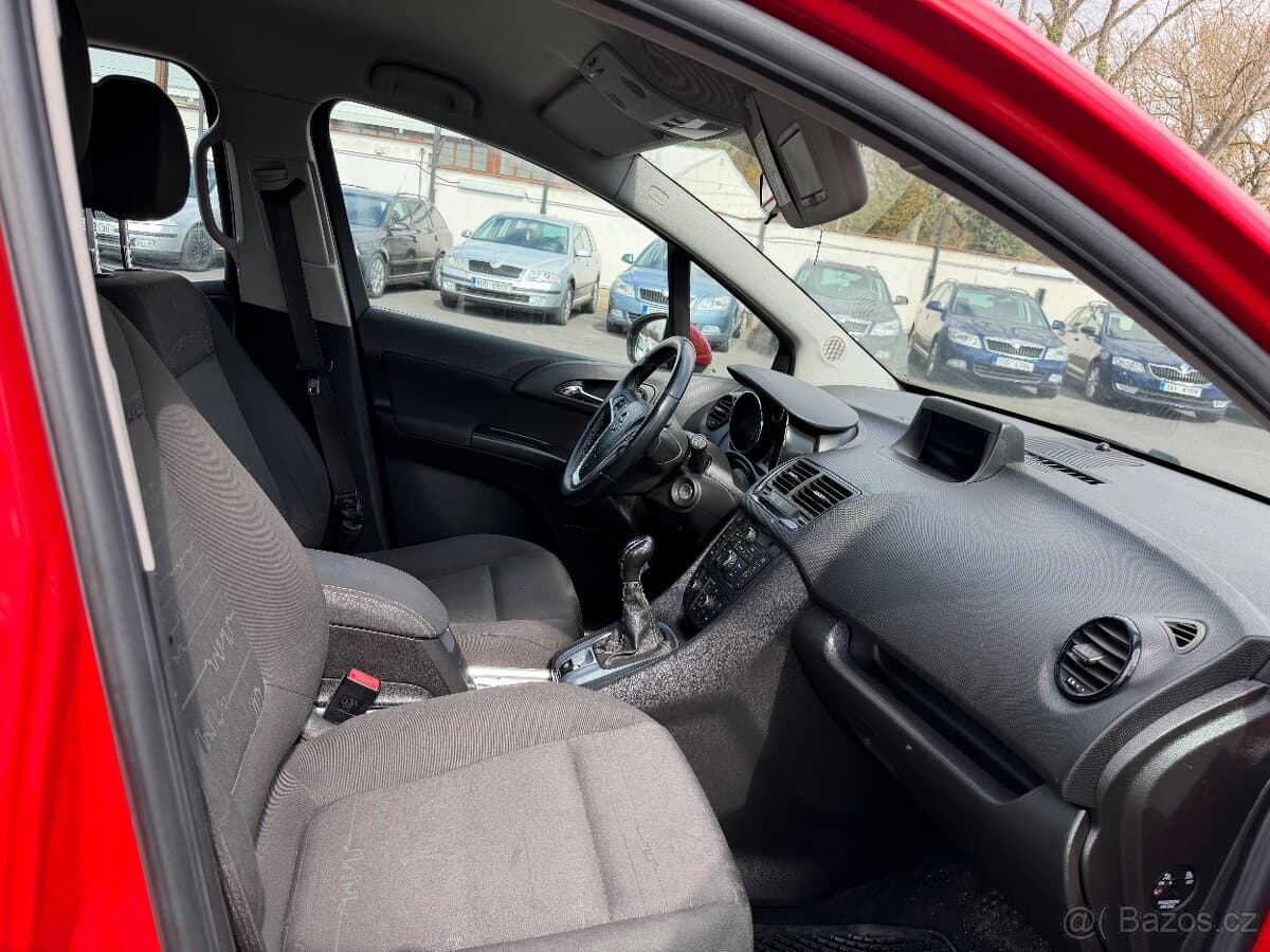 2015 Opel MERIVA - 16