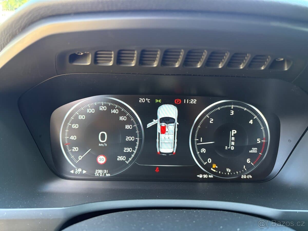Volvo XC90 - 16