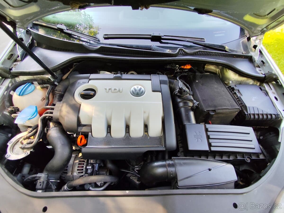 2008 Volkswagen GOLF - 16
