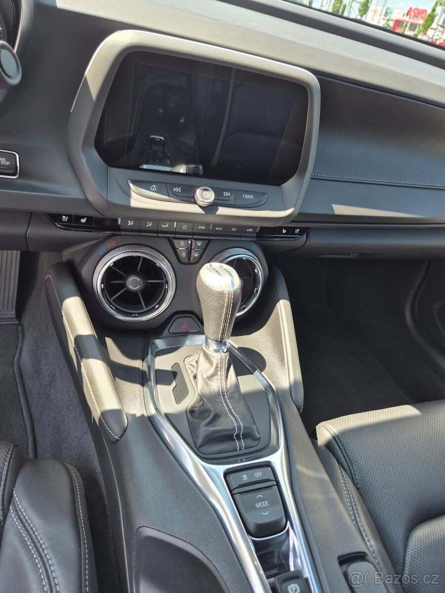 2022 Chevrolet CAMARO - 16