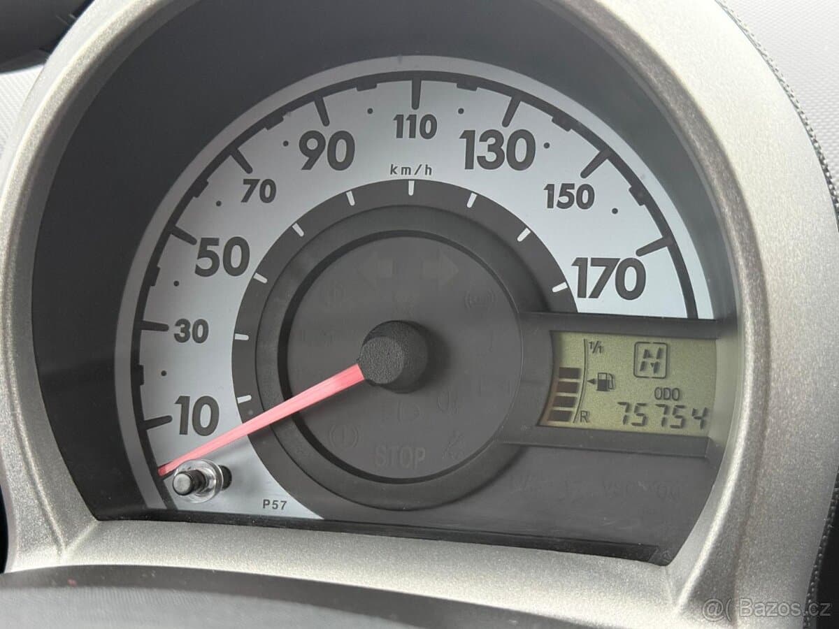 2009 Peugeot 107 - 16