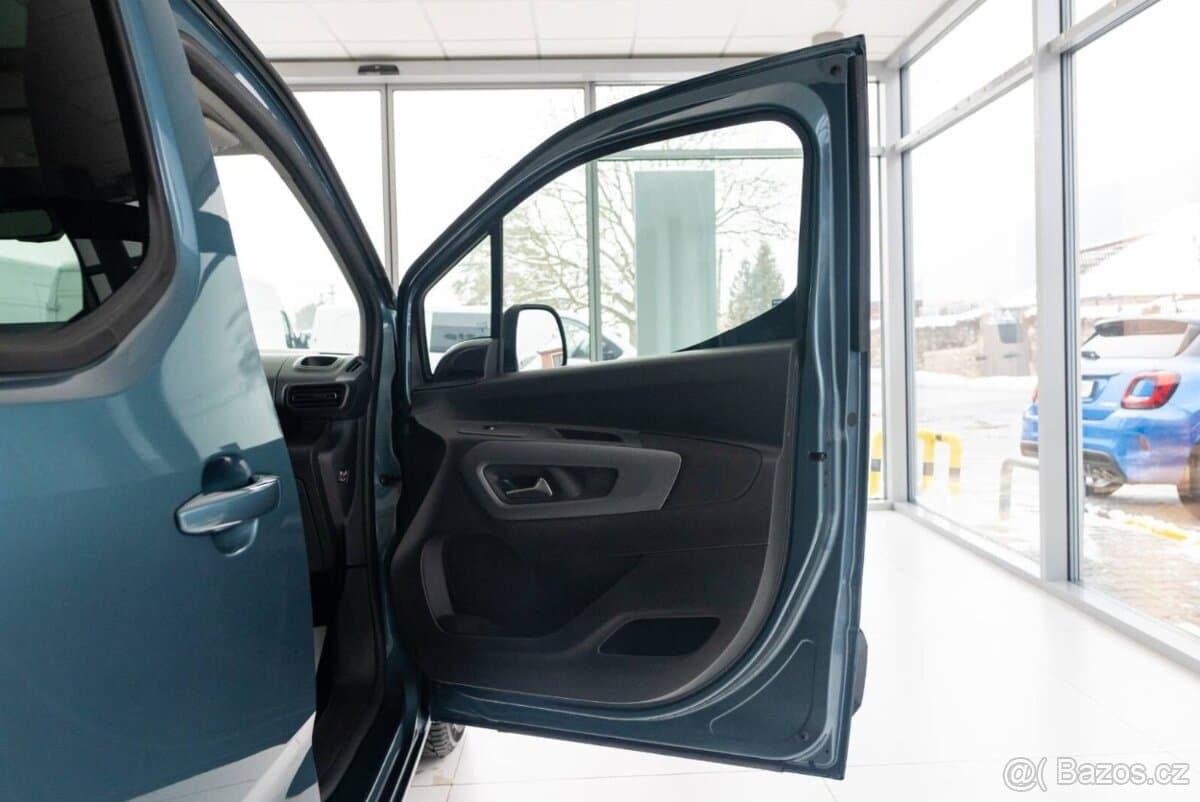 2025 Fiat DOBLO - 16