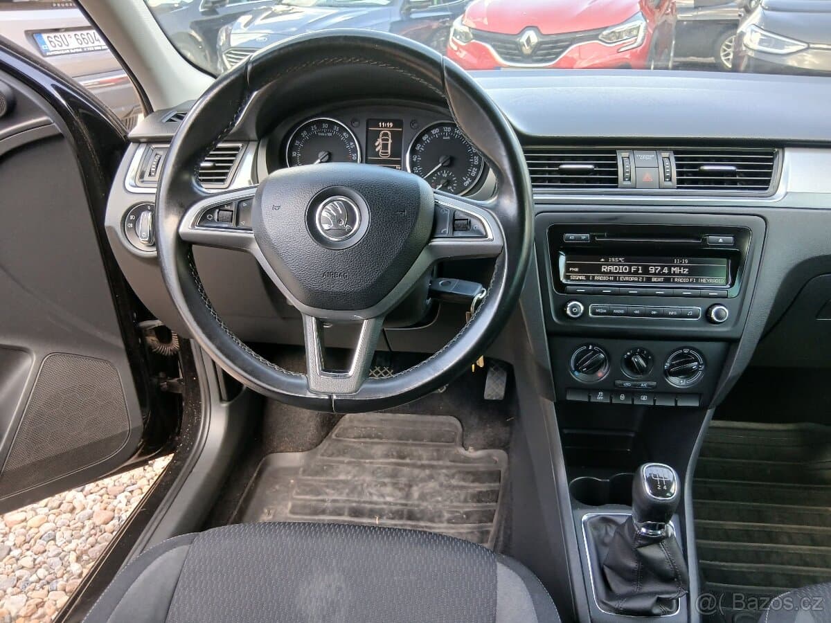2015 Škoda RAPID - 16