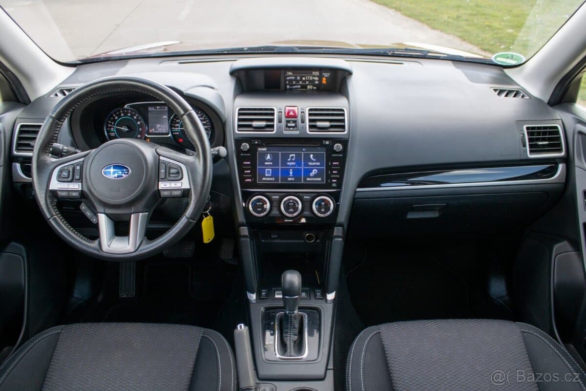 2018 Subaru FORESTER - 16
