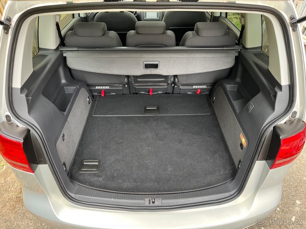2011 Volkswagen TOURAN - 16