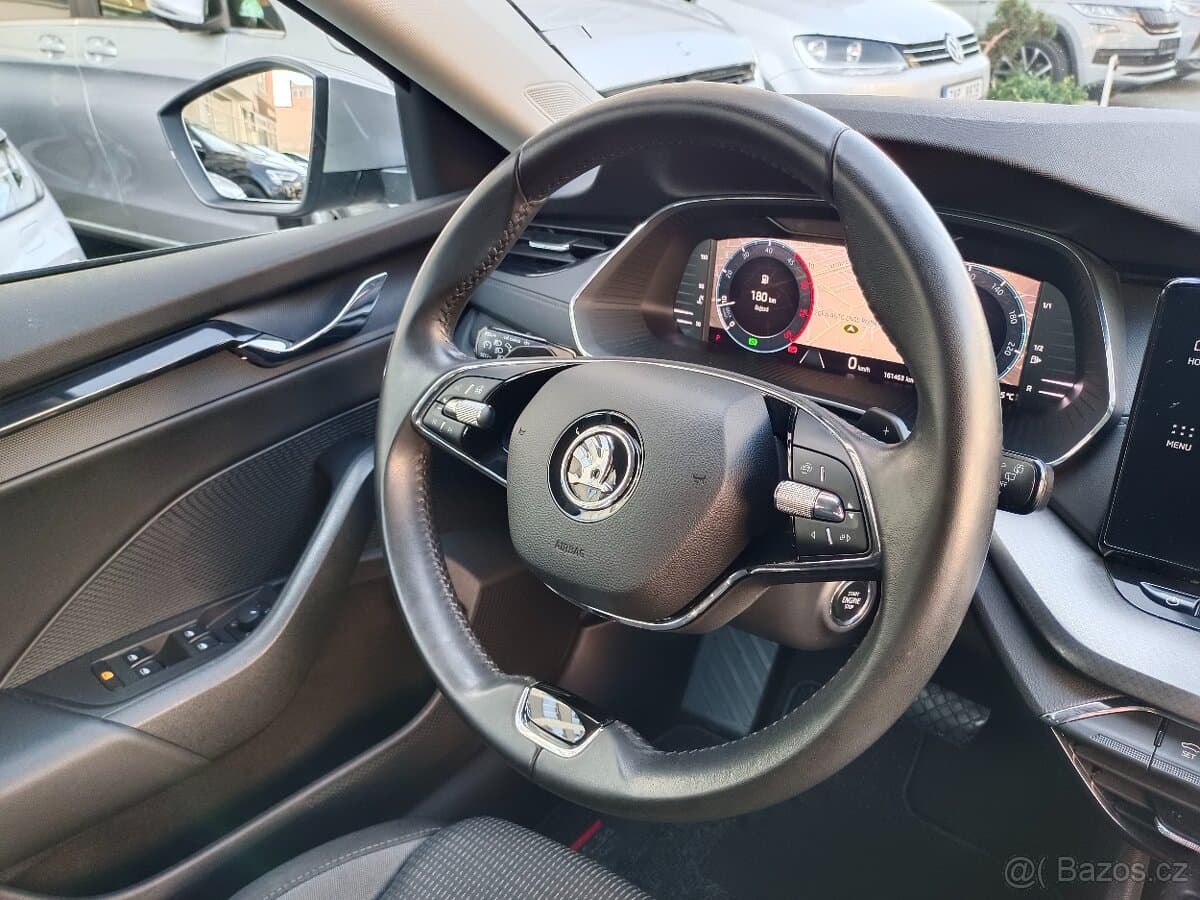 Škoda OCTAVIA - 16