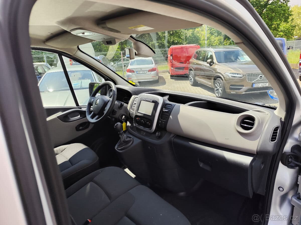 2016 Renault TRAFIC - 16