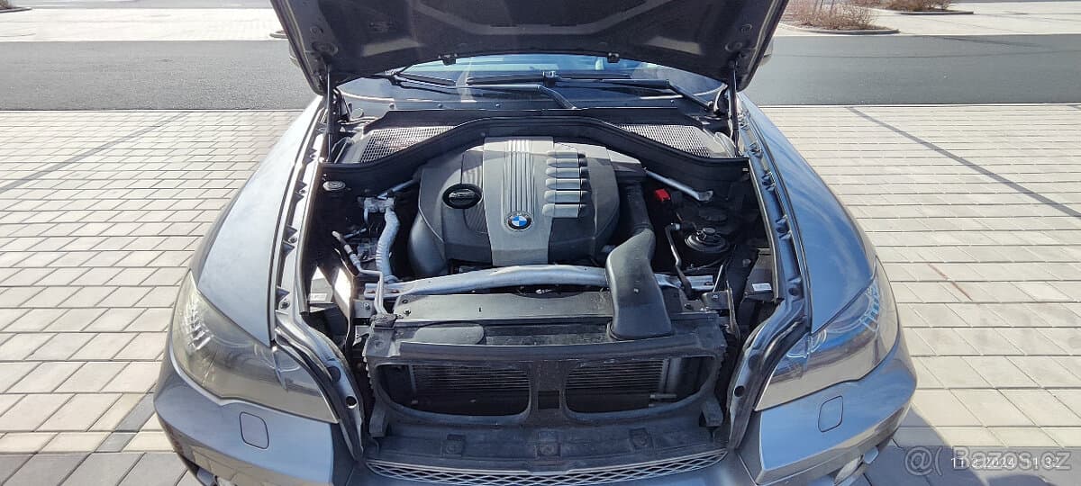 2010 BMW X6 - 16