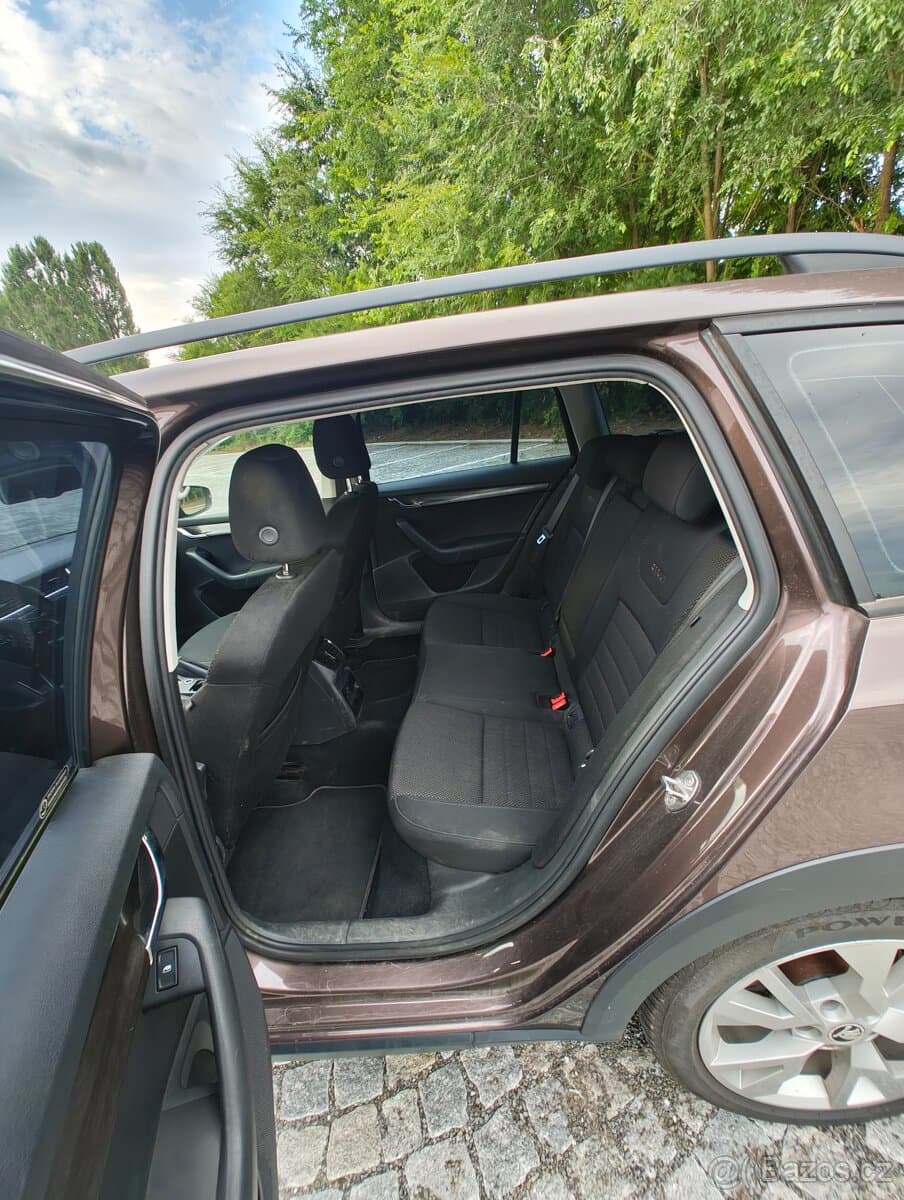 2015 Škoda OCTAVIA - 16