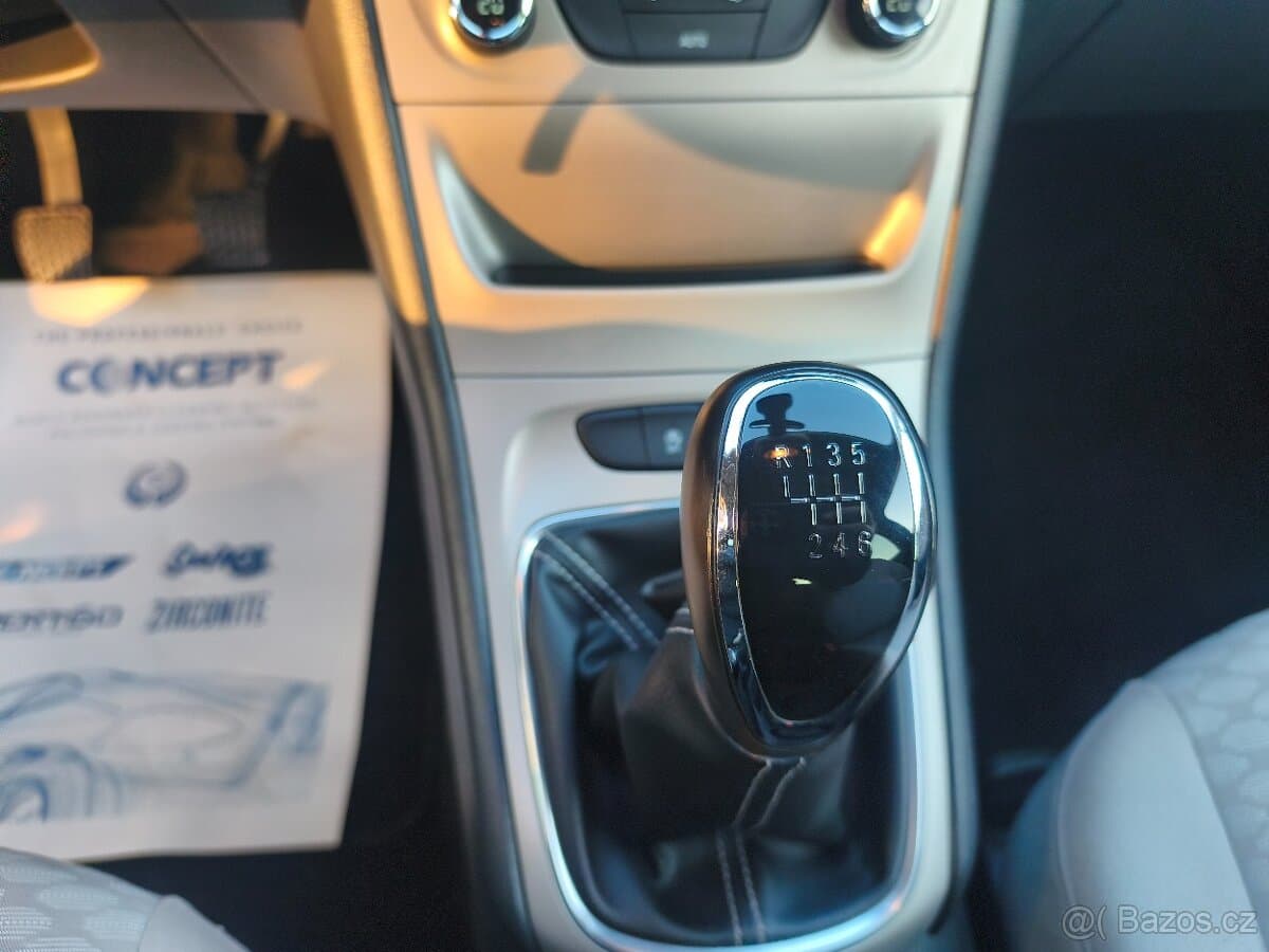 2016 Opel ASTRA - 16
