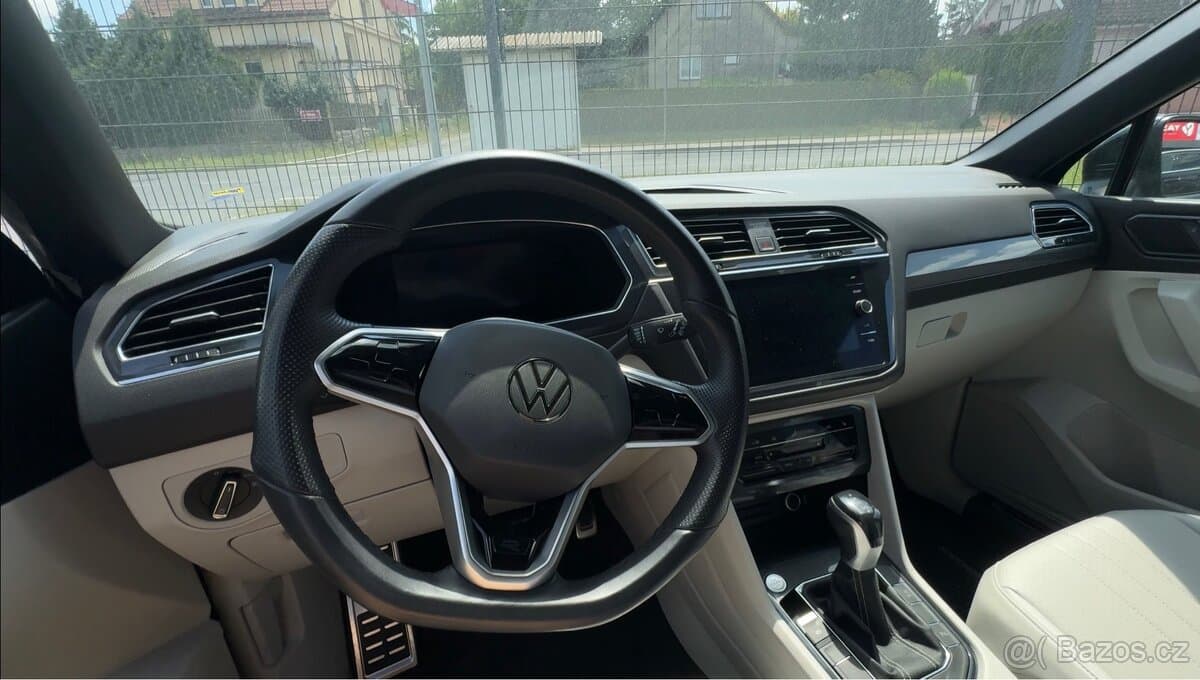2023 Volkswagen TIGUAN - 16