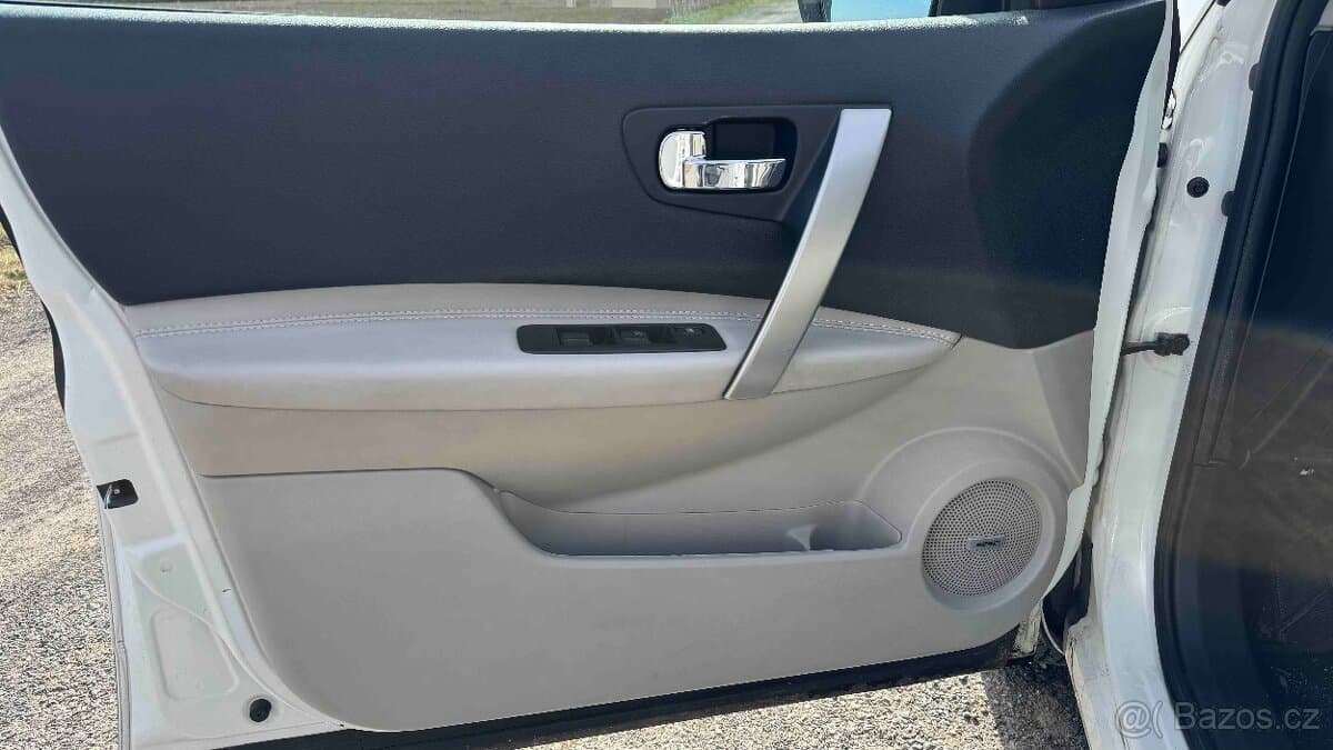2012 Nissan QASHQAI - 16