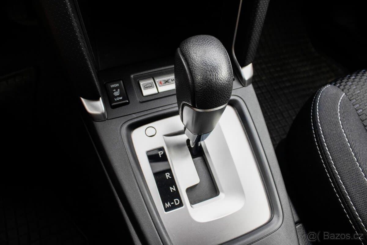 2016 Subaru FORESTER - 16
