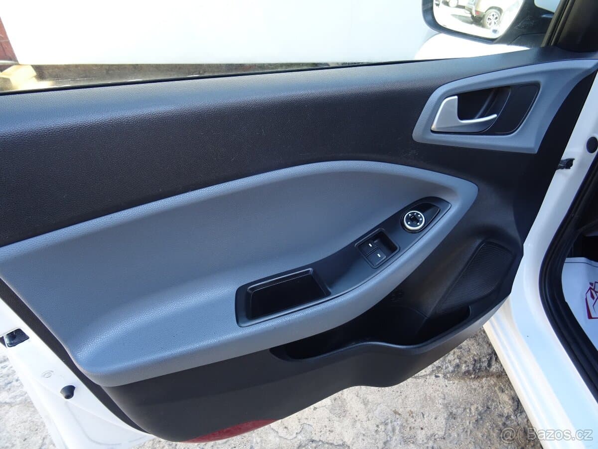 2016 Hyundai i20 - 16