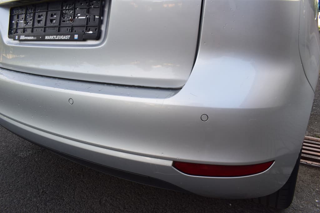 2010 Volkswagen GOLF - 16