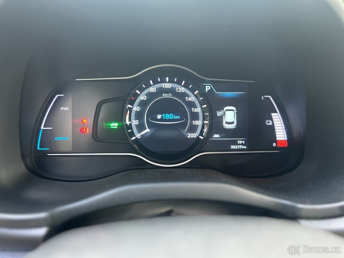 2021 Hyundai KONA - 16