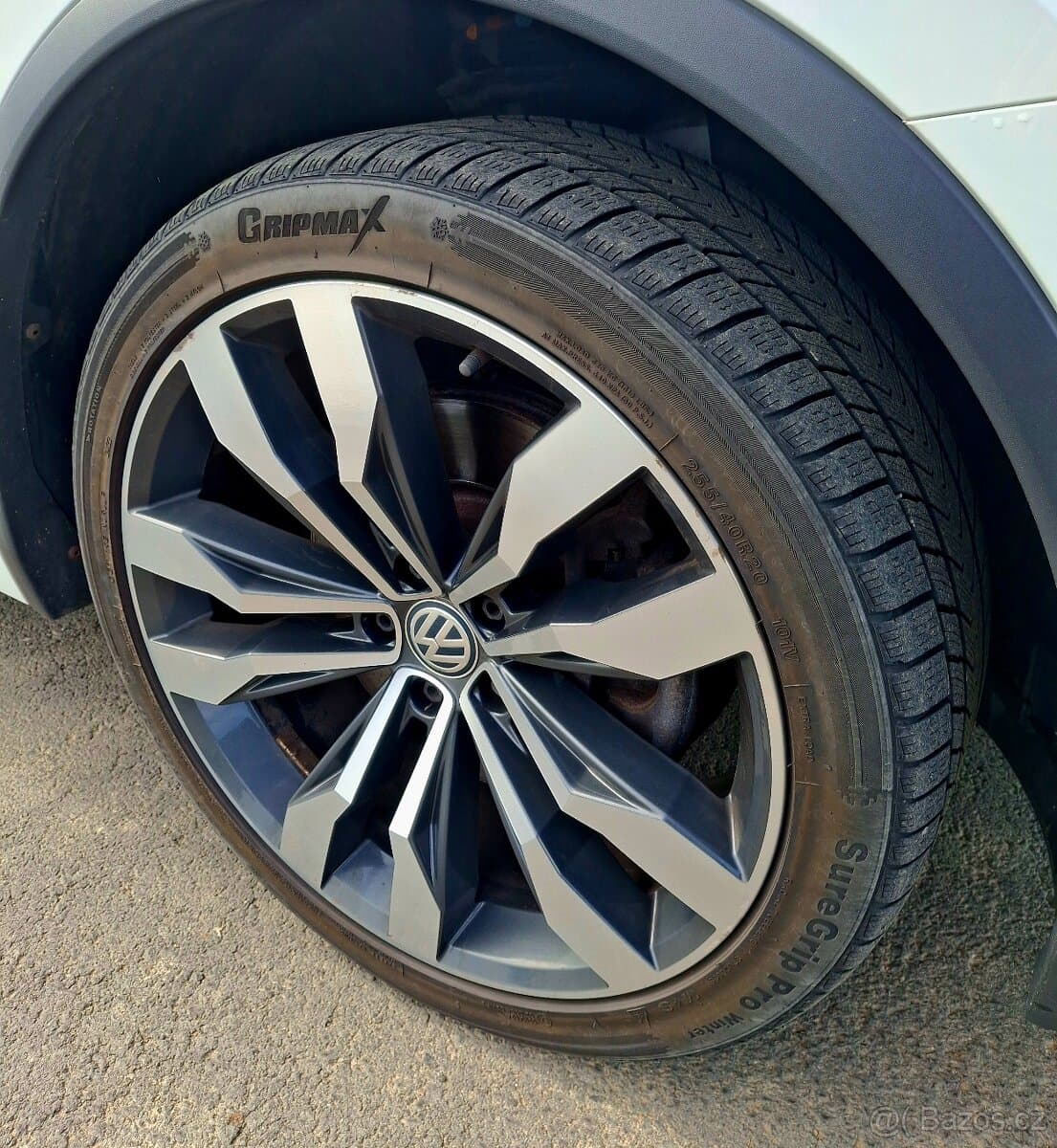 2017 Volkswagen TIGUAN - 16