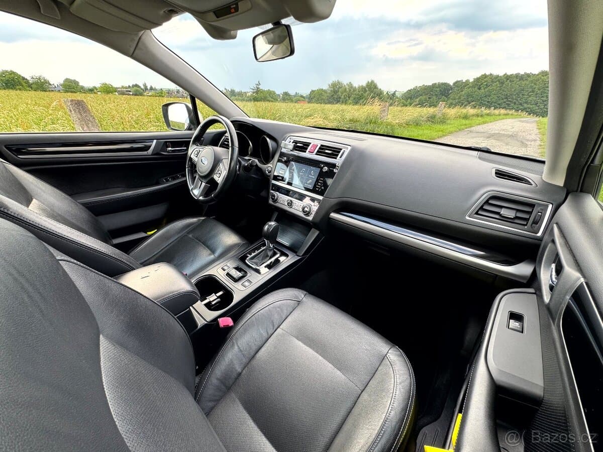 2015 Subaru OUTBACK - 16