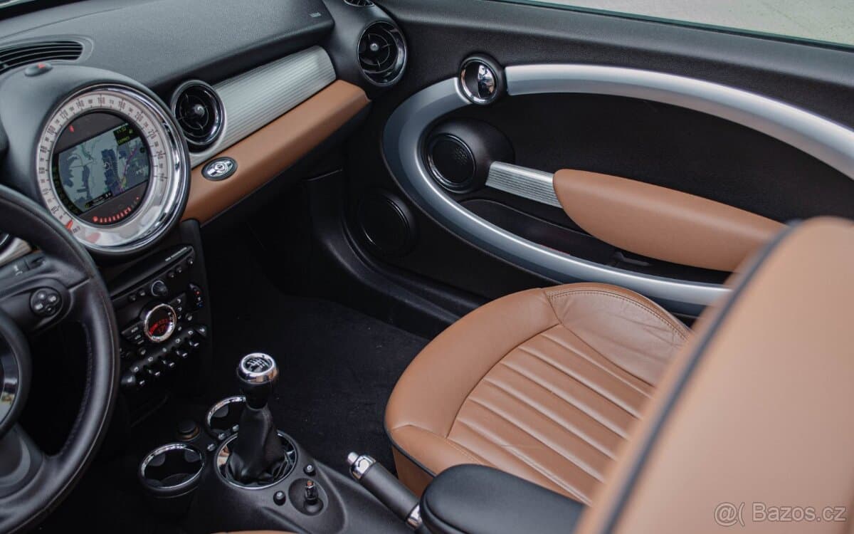 2012 Mini COOPER S - 16
