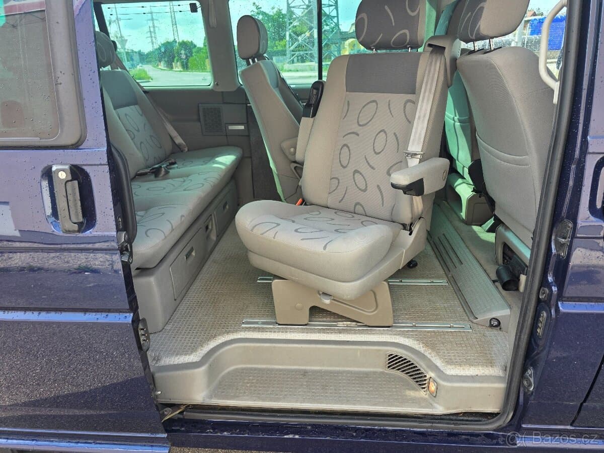 2000 Volkswagen MULTIVAN - 16