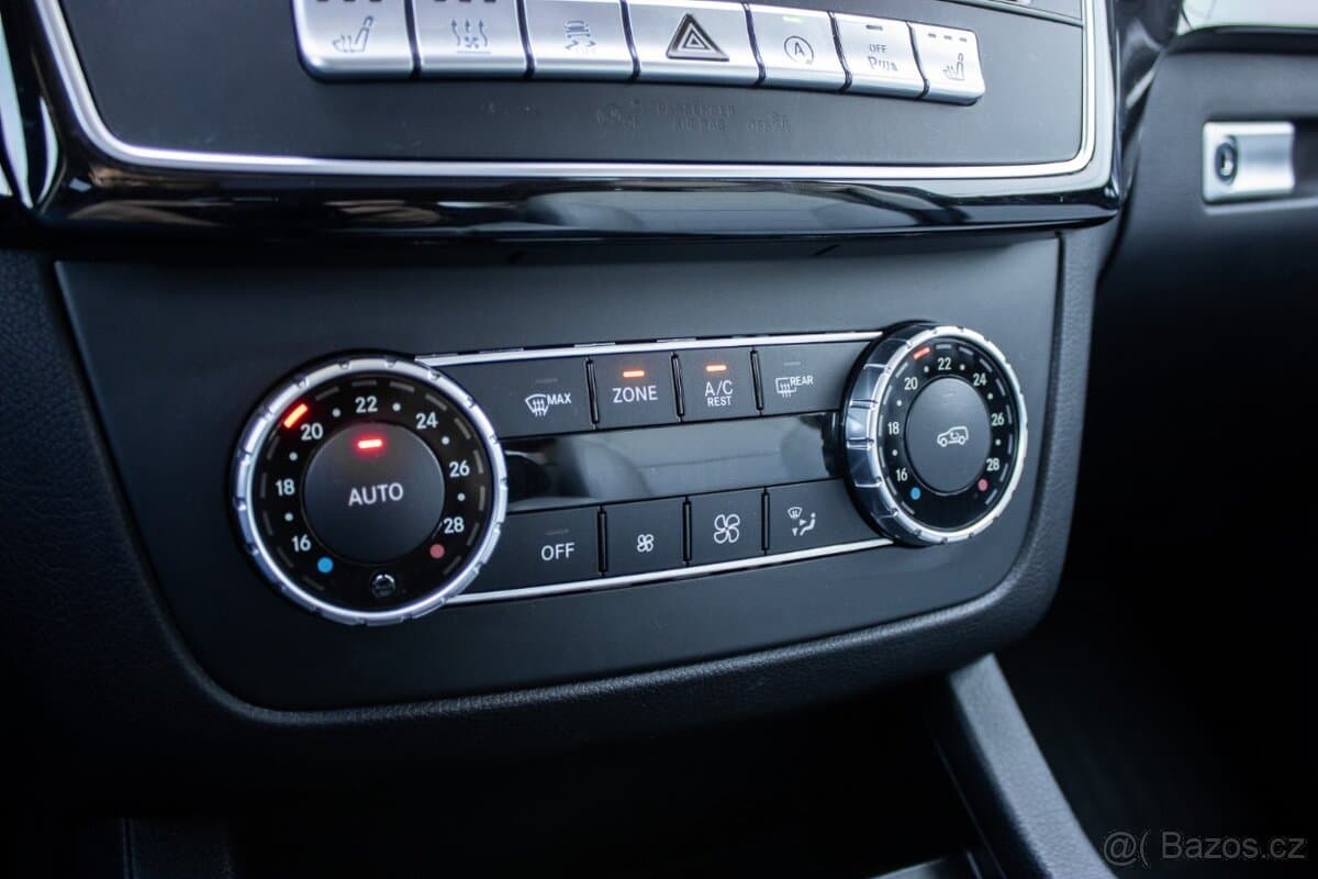 2017 Mercedes-Benz GL - 16