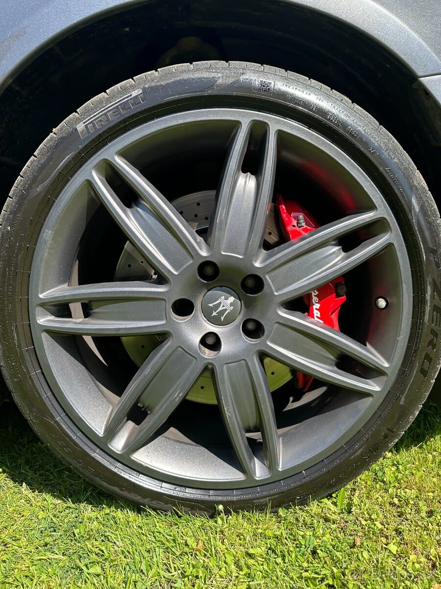 Maserati QUATTROPORTE - 16