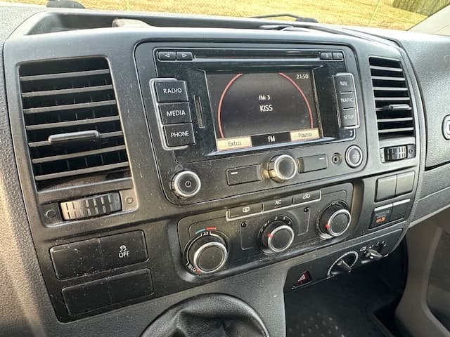 2012 Volkswagen CARAVELLE - 16