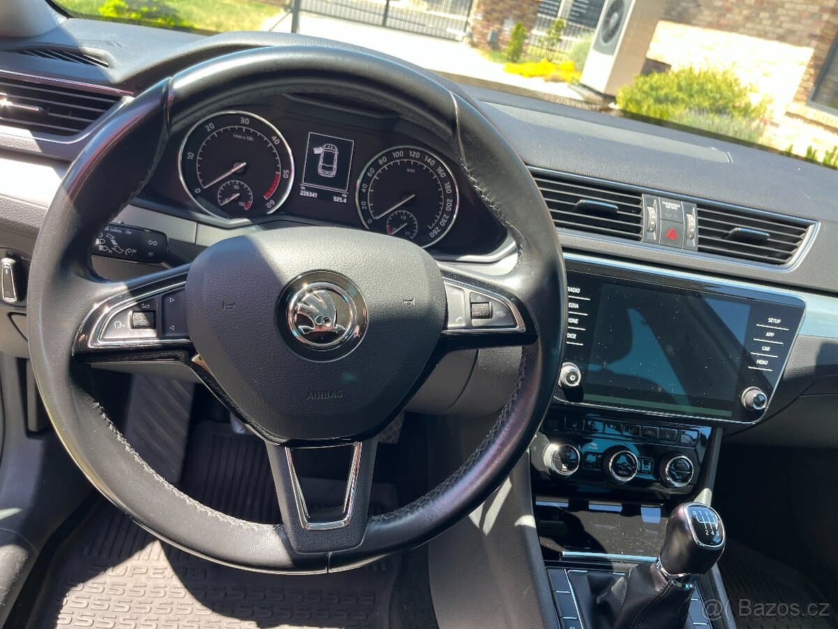 2018 Škoda SUPERB - 16
