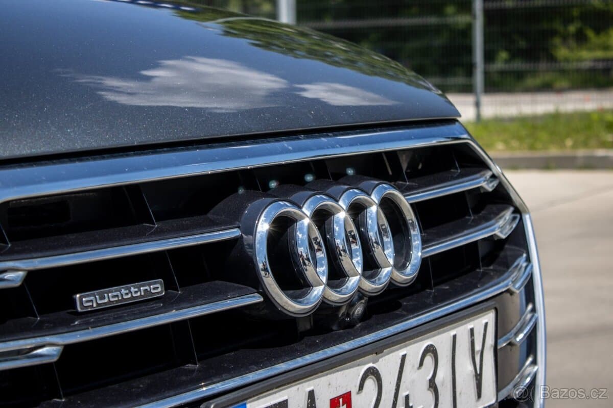 2019 Audi A8 - 16