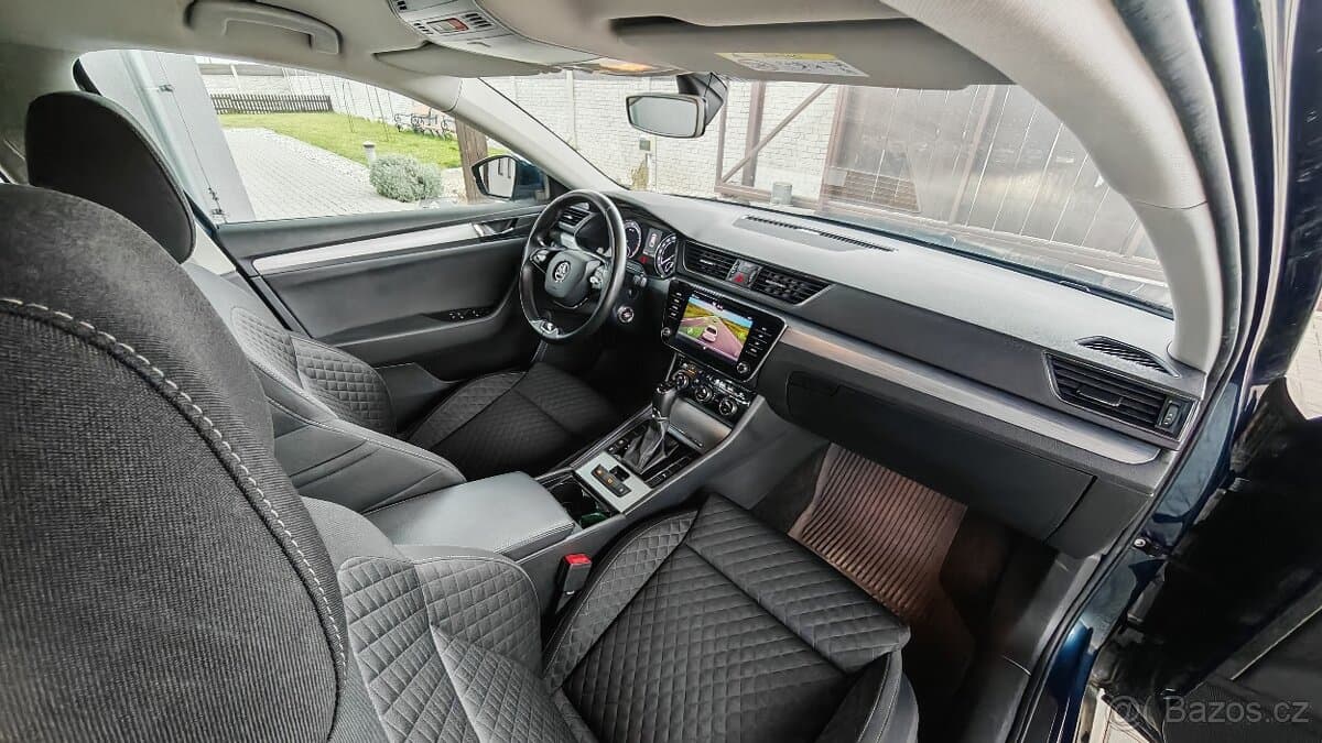 2020 Škoda SUPERB - 16