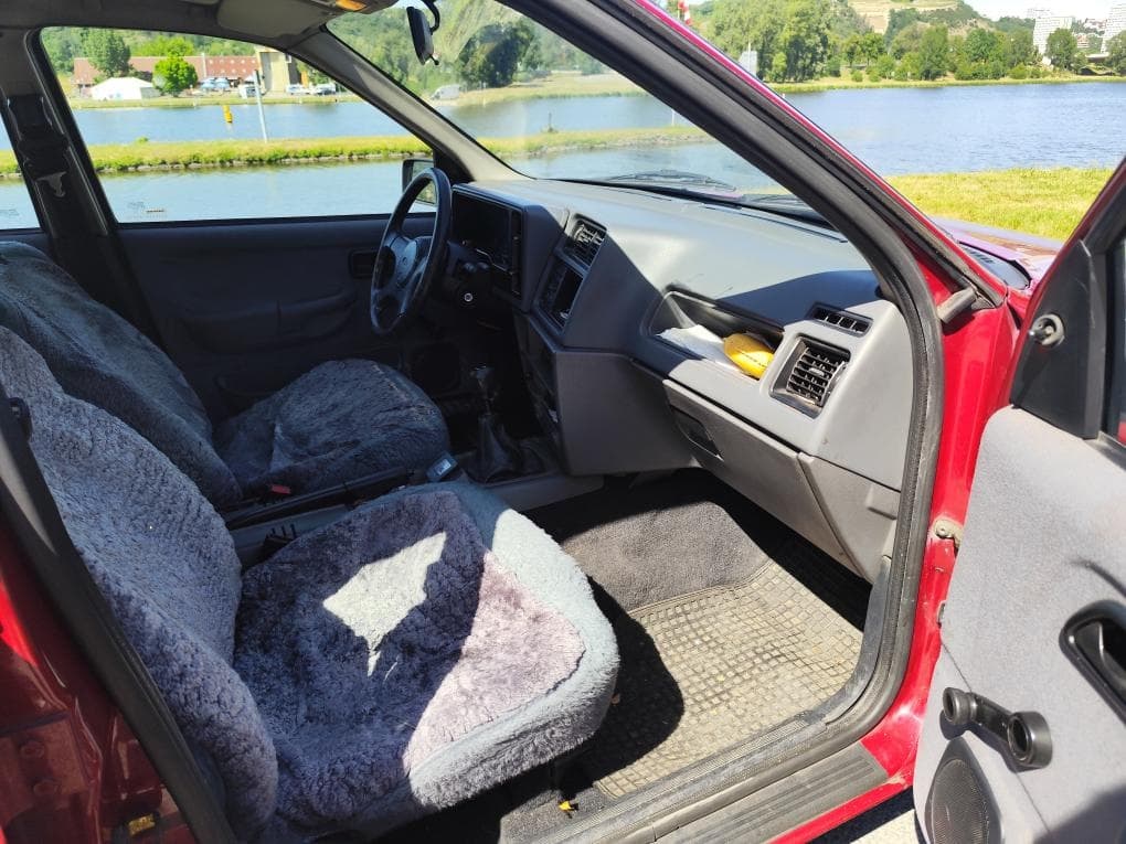 1990 Ford SIERRA - 16