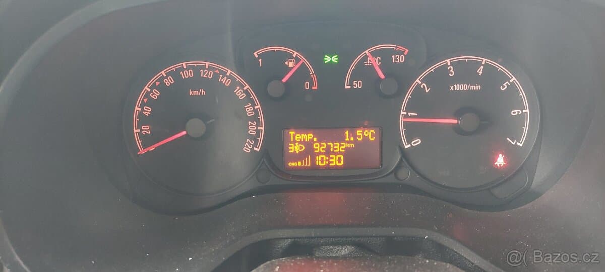 Opel COMBO - 16