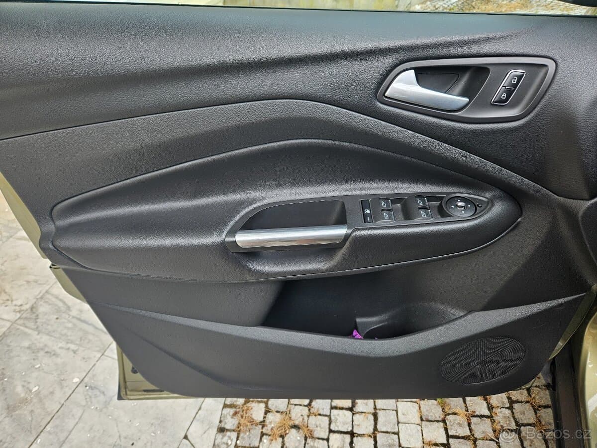 2014 Ford KUGA - 16