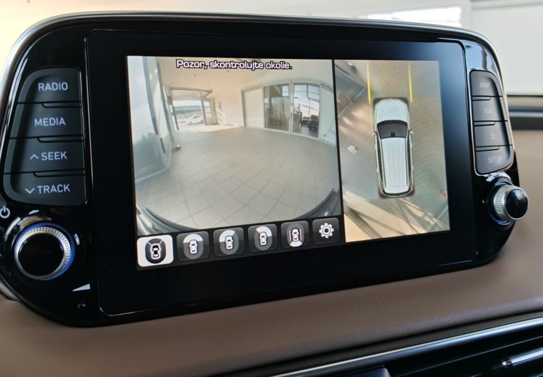 2019 Hyundai SANTA FE - 16