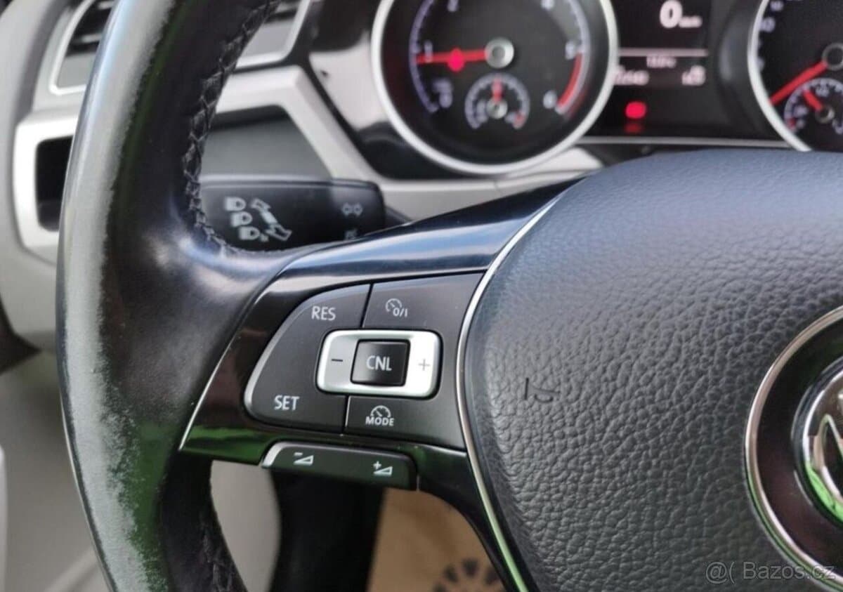 2016 Volkswagen TOURAN - 16