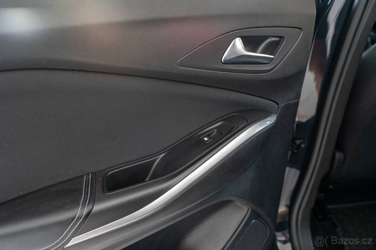 2018 Opel GRANDLAND - 16
